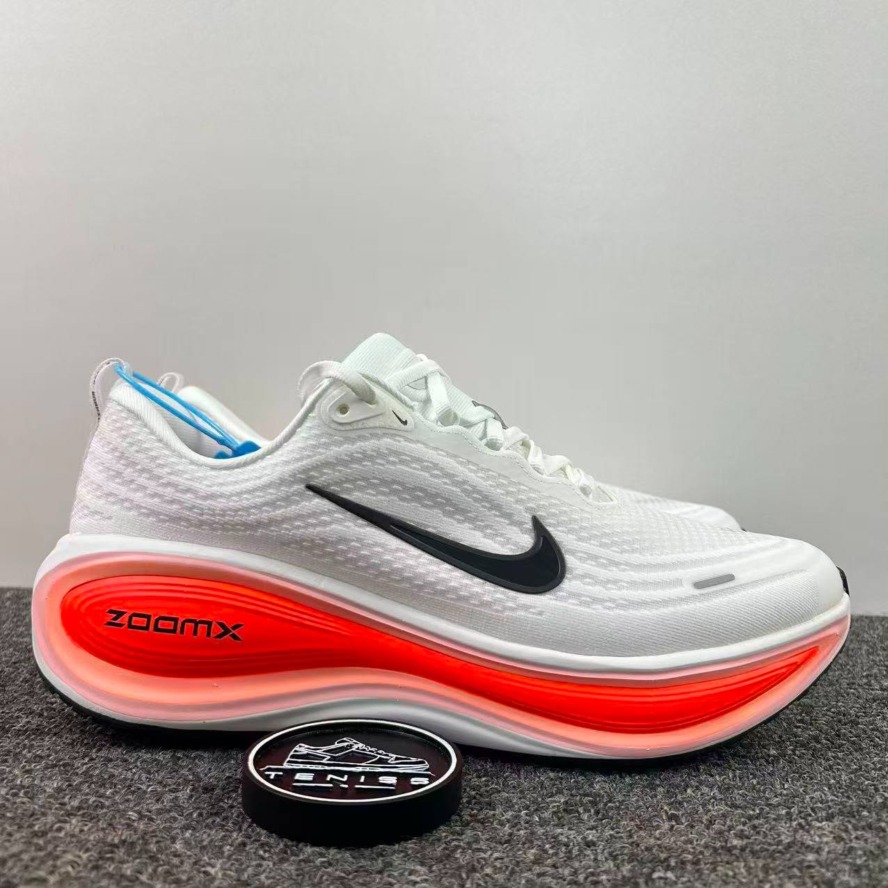 Nike Nike Vomero Plus - White / Bright Crimson / Black